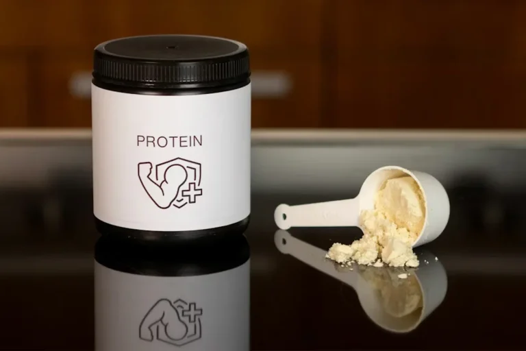 โปรตีนเวย์ (Whey Protein) เพื่อสุขภาพ ตัวช่วยบำรุงกล้ามเนื้อยอดนิยม โปรตีนเวย์ (Whey Protein) เพื่อสุขภาพ ตัวช่วยบำรุงกล้ามเนื้อยอดนิยม